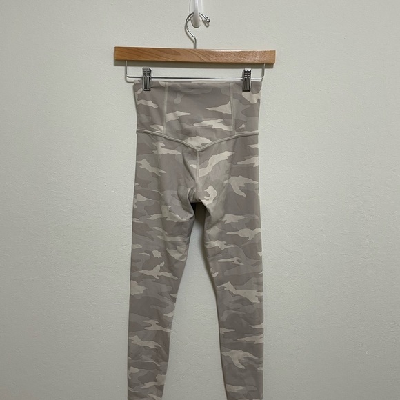 Athleta Elation 7/8 Tights Size XXS - Picture 3 of 6